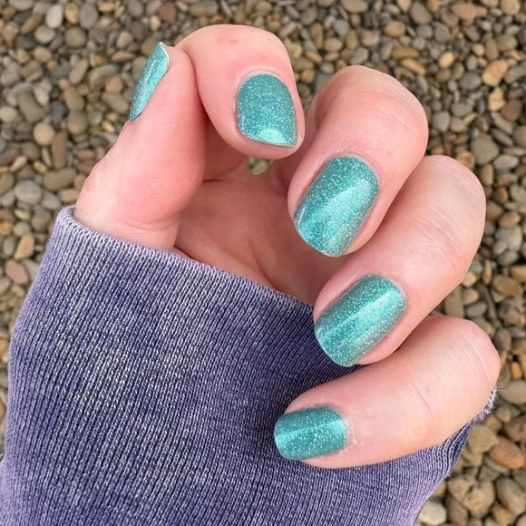 Color Street Timeless Turquoise-Glittery Teal Nail Strips - Picture 7 of 9